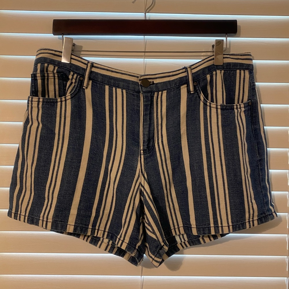 Calvin Klein blue and white striped jean shorts size 12